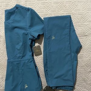 Jaanuu scrub set Caribbean blue